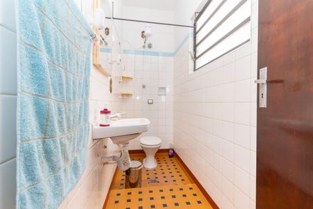 Casa à venda com 400m², 5 quartos e 5 vagasCasa 1 - Banheiro 2