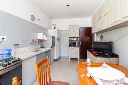 Casa à venda com 400m², 5 quartos e 5 vagasCasa 1 - Cozinha