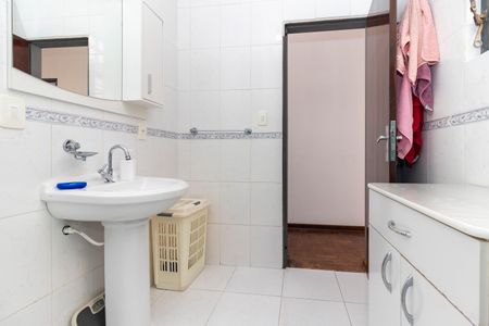 Casa à venda com 400m², 5 quartos e 5 vagasCasa 1 - Banheiro 1