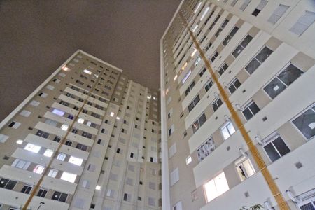 Apartamento para alugar com 44m², 2 quartos e 1 vaga Apartamento para alugar com 44m², 2 quartos e 1 vagaFachada