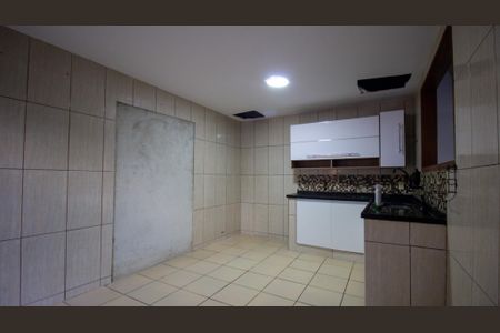 Casa de condomínio à venda com 150m², 2 quartos e 1 vagaCozinha e Área de Serviço