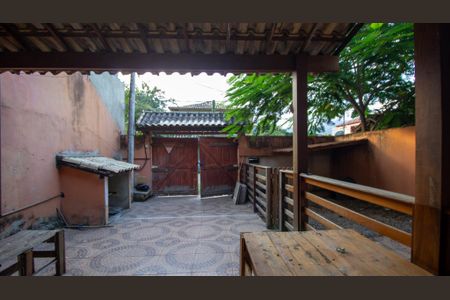 Casa de condomínio à venda com 150m², 2 quartos e 1 vagaQuintal