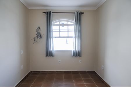 Casa à venda com 256m², 5 quartos e 4 vagas Casa à venda com 256m², 5 quartos e 4 vagasQuarto 2