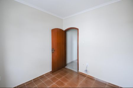 Casa à venda com 256m², 5 quartos e 4 vagas Casa à venda com 256m², 5 quartos e 4 vagasQuarto 2