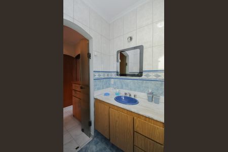 Casa à venda com 256m², 5 quartos e 4 vagas Casa à venda com 256m², 5 quartos e 4 vagasBanheiro da Suíte