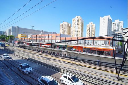 Apartamento para alugar com 80m², 2 quartos e sem vagaVaranda - Vista