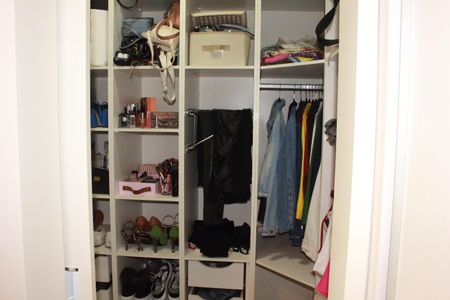 Casa à venda com 250m², 3 quartos e 4 vagasCloset - Quarto 1