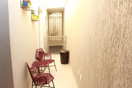 Casa à venda com 250m², 3 quartos e 4 vagasCorredor