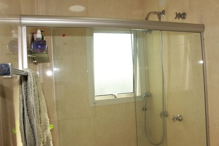 Casa à venda com 250m², 3 quartos e 4 vagasBanheiro - Quarto 2