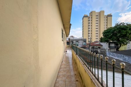 Casa à venda com 130m², 3 quartos e 2 vagas Casa à venda com 130m², 3 quartos e 2 vagasQuintal