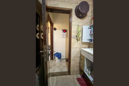 Casa à venda com 130m², 3 quartos e 2 vagas Casa à venda com 130m², 3 quartos e 2 vagasBanheiro