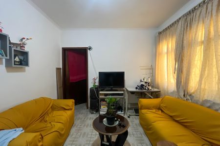 Casa à venda com 130m², 3 quartos e 2 vagas Casa à venda com 130m², 3 quartos e 2 vagasSala