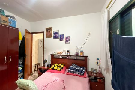 Casa à venda com 130m², 3 quartos e 2 vagas Casa à venda com 130m², 3 quartos e 2 vagasQuarto 2