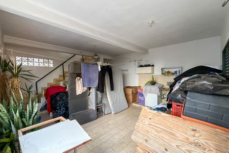 Casa à venda com 130m², 3 quartos e 2 vagas Casa à venda com 130m², 3 quartos e 2 vagasQuintal