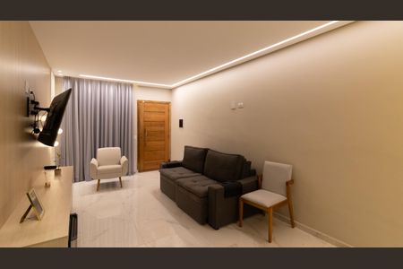 Casa à venda com 140m², 3 quartos e 2 vagasSala