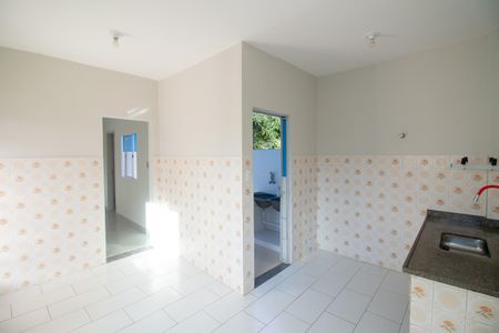 Casa à venda com 200m², 2 quartos e 2 vagas Casa à venda com 200m², 2 quartos e 2 vagasCozinha