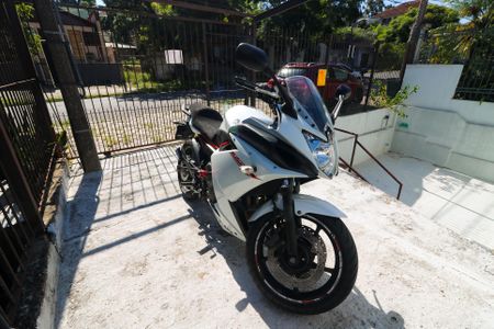 Casa à venda com 110m², 2 quartos e 1 vaga Casa à venda com 110m², 2 quartos e 1 vagaGaragem