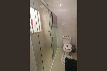 Casa à venda com 110m², 2 quartos e 1 vaga Casa à venda com 110m², 2 quartos e 1 vagaBanheiro