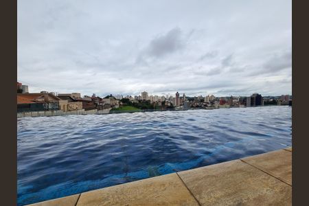 Apartamento à venda com 128m², 3 quartos e 2 vagas Apartamento à venda com 128m², 3 quartos e 2 vagasÁrea comum - Piscina
