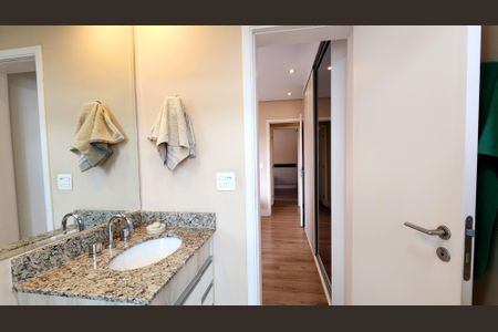 Apartamento à venda com 128m², 3 quartos e 2 vagas Apartamento à venda com 128m², 3 quartos e 2 vagasBanheiro da Suíte 2