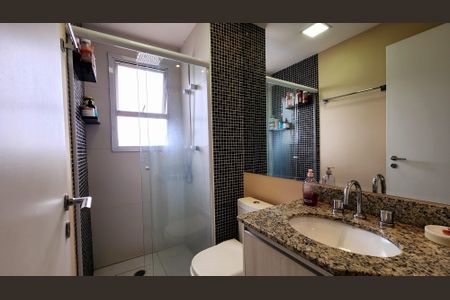 Apartamento à venda com 128m², 3 quartos e 2 vagas Apartamento à venda com 128m², 3 quartos e 2 vagasBanheiro da Suíte