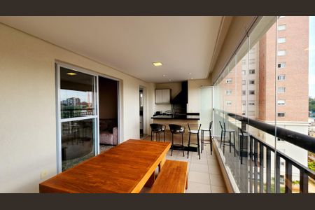 Apartamento à venda com 128m², 3 quartos e 2 vagas Apartamento à venda com 128m², 3 quartos e 2 vagasVaranda gourmet