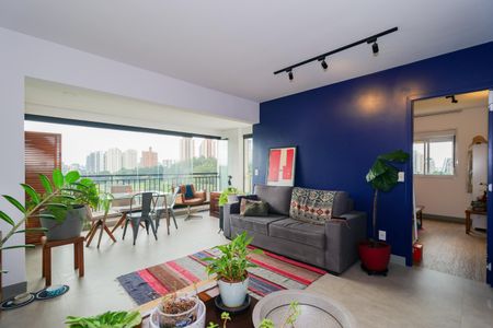 Apartamento à venda com 65m², 1 quarto e 2 vagas Apartamento à venda com 65m², 1 quarto e 2 vagasSala