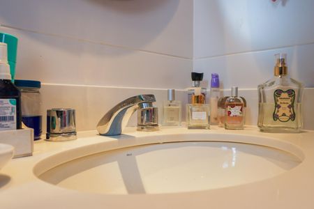 Apartamento à venda com 65m², 1 quarto e 2 vagas Apartamento à venda com 65m², 1 quarto e 2 vagasBanheiro da Suíte