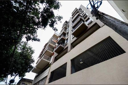 Apartamento à venda com 58m², 2 quartos e 1 vagaFachada