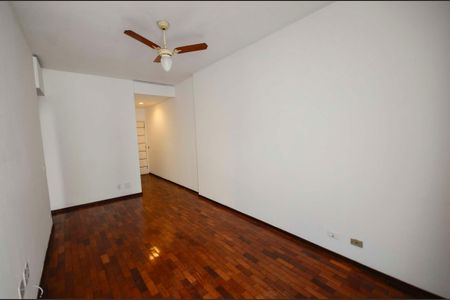 Apartamento à venda com 58m², 2 quartos e 1 vagaSala