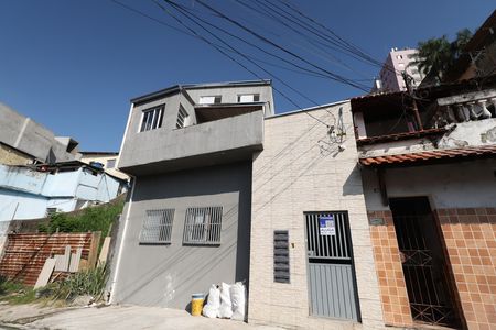 Casa para alugar com 50m², 2 quartos e sem vagaFachada