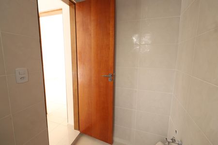 Casa para alugar com 50m², 2 quartos e sem vagaBanheiro