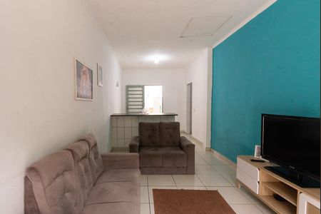 Casa à venda com 228m², 3 quartos e 3 vagasCasa 1 - Sala