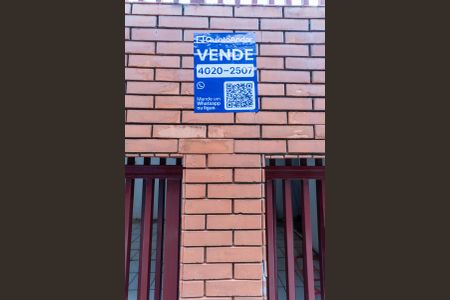 Casa à venda com 228m², 3 quartos e 3 vagasPlaquinha