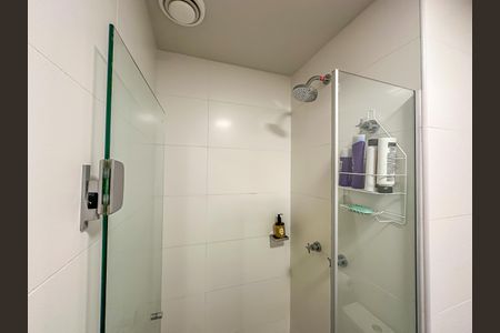 Apartamento à venda com 74m², 2 quartos e 1 vagaBanheiro da Suíte