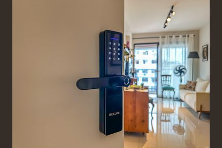 Apartamento à venda com 74m², 2 quartos e 1 vagaFechadura Eletrônica