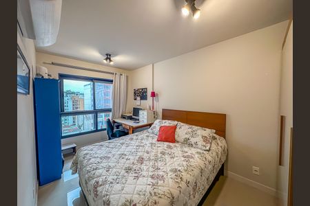 Apartamento à venda com 74m², 2 quartos e 1 vagaSuíte