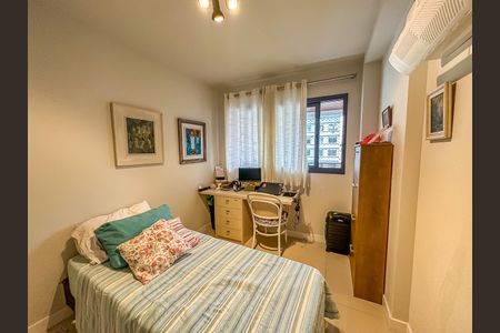 Apartamento à venda com 74m², 2 quartos e 1 vagaQuarto 