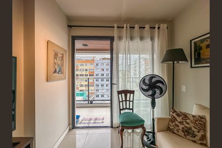 Apartamento à venda com 74m², 2 quartos e 1 vagaSala