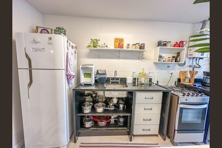 Apartamento à venda com 74m², 2 quartos e 1 vagaCozinha