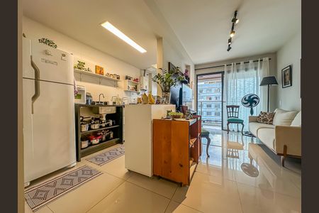 Apartamento à venda com 74m², 2 quartos e 1 vagaSala