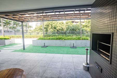 Apartamento à venda com 74m², 2 quartos e 1 vagaÁrea comum