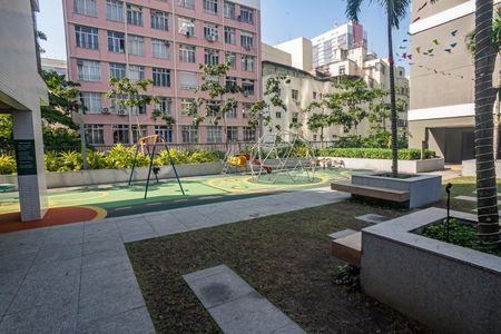 Apartamento à venda com 74m², 2 quartos e 1 vagaÁrea comum