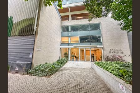 Apartamento à venda com 74m², 2 quartos e 1 vagaFachada e placa