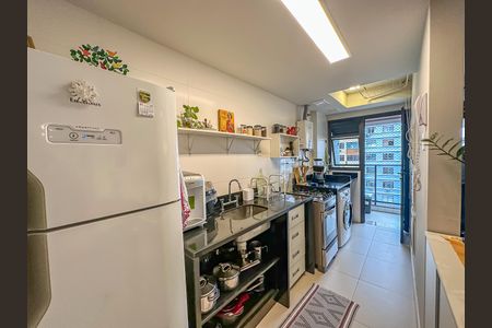 Apartamento à venda com 74m², 2 quartos e 1 vagaCozinha