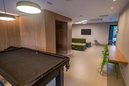 Apartamento à venda com 74m², 2 quartos e 1 vagaÁrea comum