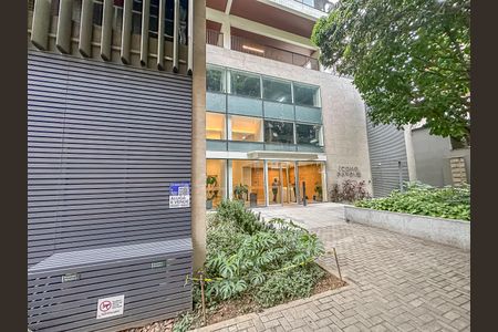 Apartamento à venda com 74m², 2 quartos e 1 vagaFachada e placa