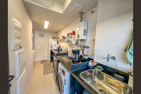 Apartamento à venda com 74m², 2 quartos e 1 vagaCozinha e Área de Serviço