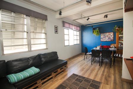 Apartamento à venda com 75m², 2 quartos e sem vagaSala