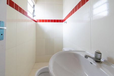 Casa de condomínio à venda com 175m², 3 quartos e 2 vagasBanheiro da Suíte